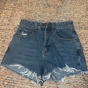 Cotton On high waisted denim short. Size 4 US